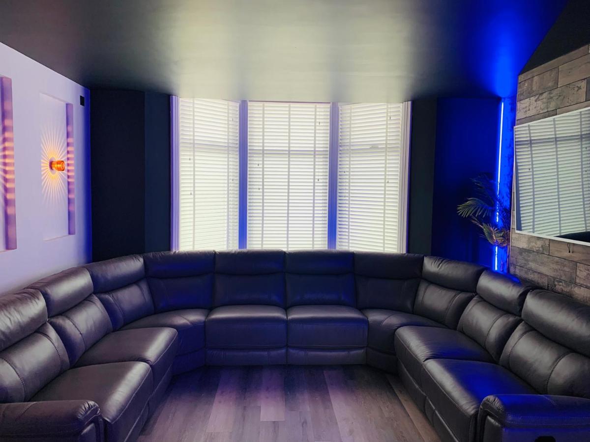 Breeze Suites - Luxury Group Accom - Sleeps 19 Blackpool Exteriör bild